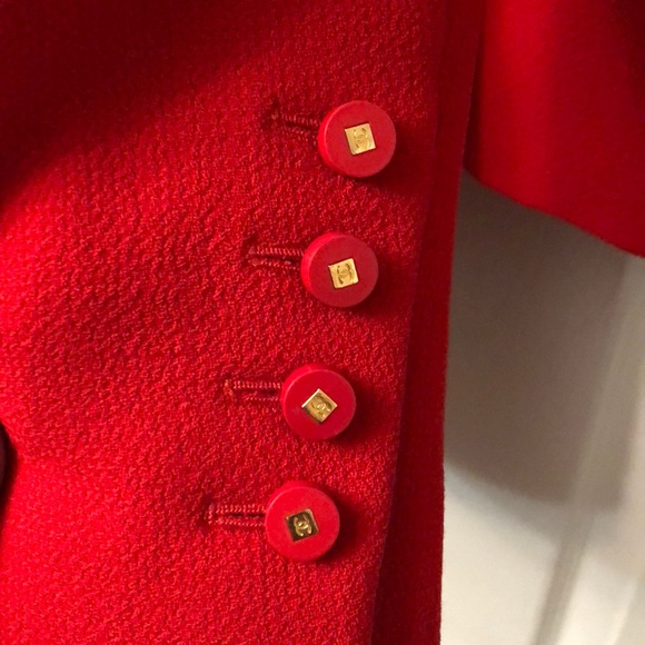 Chanel suit vintage ✅Sold✅ - Picture 4 of 9